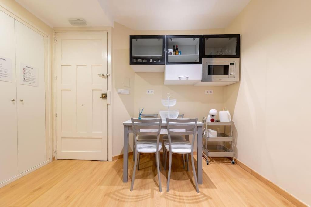 Exclusive & Cozy Apartment In The Center Of Сорія Екстер'єр фото